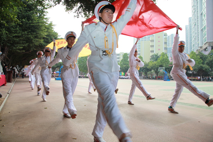 揮舞運(yùn)動(dòng)激情，共筑國(guó)際化教育夢(mèng)